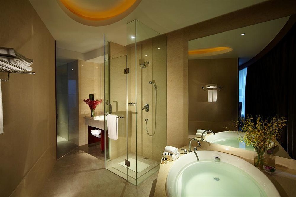 Jurong Yukun New Century Hotel Jiangsu מראה חיצוני תמונה